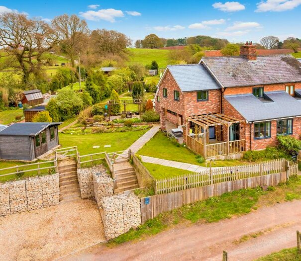 4 Bedroom Semi-Detached House For Sale In Harcourt, Stanton Upon Hine Heath, Ls., SY4