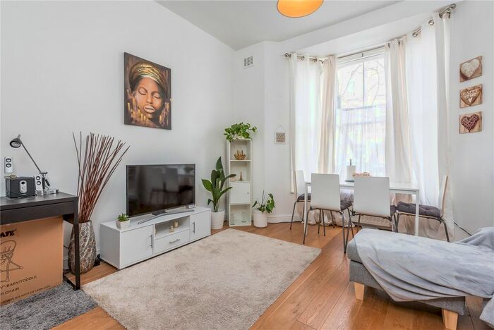 2 Bedroom Flat To Rent In Jackson Road, Holloway, London, N7