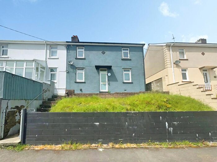 3 Bedroom Semi Detached House For Sale In Heol Aelfryn, Pantyrawel, CF32