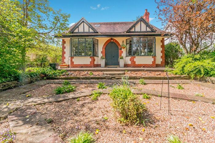 4 Bedroom Detached House For Sale In Speeton Avenue, Horton Bank Top, Bradford, BD7