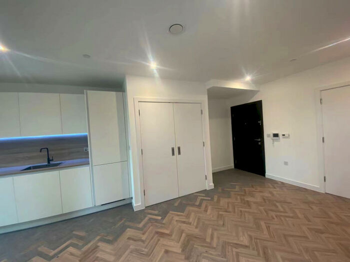 Studio To Rent In Three Waters, London, E3