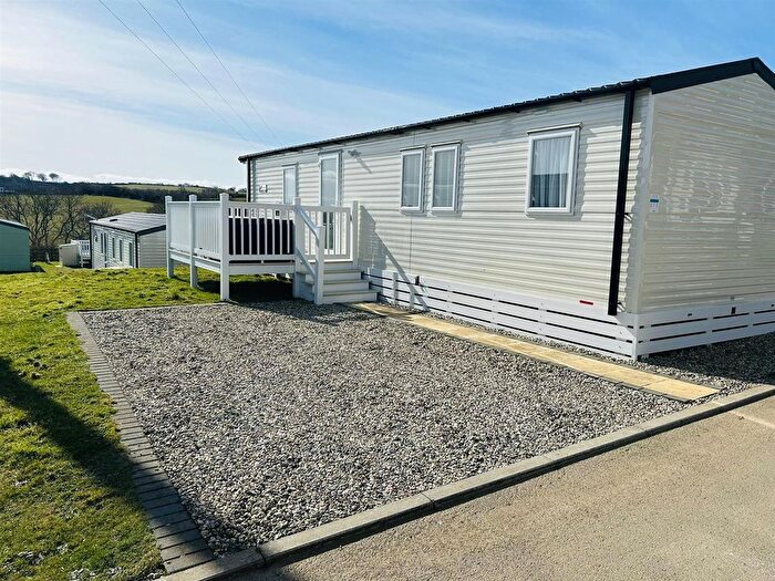 2 Bedroom Hotel For Sale In Looe Bay, Looe, PL13