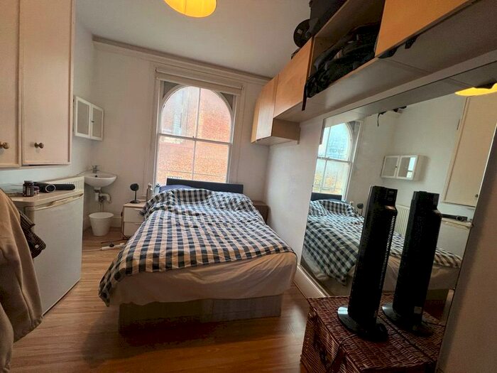 Studio To Rent In Coleridge Road, Finsbury Park, London, N4
