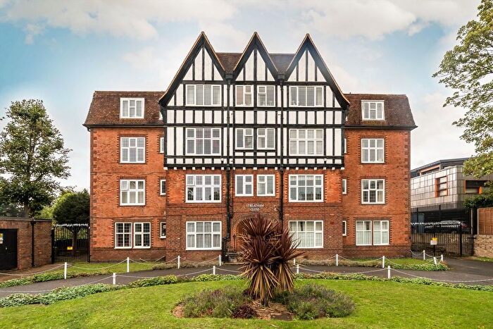 1 Bedroom Flat For Sale In Streatham Close, Streatham Hill, SW16