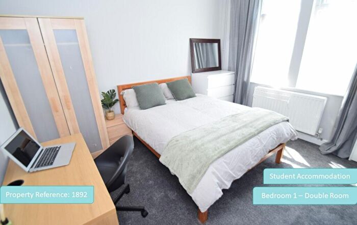 5 Bedroom Terraced House To Rent In Seaford Street, Shelton, Stoke-On-Trent, ST4