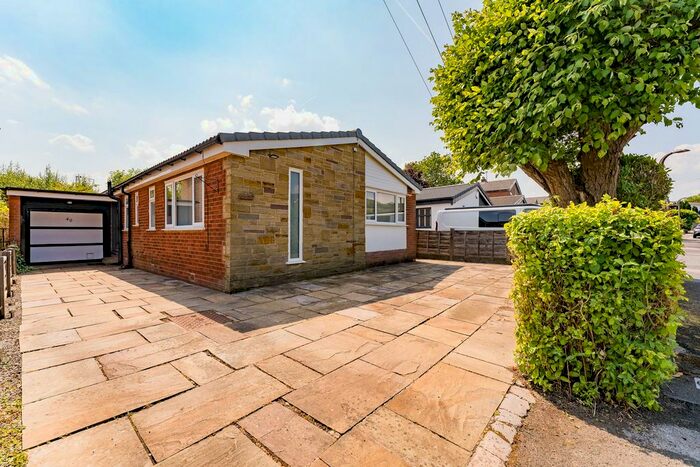 3 Bedroom Detached Bungalow For Sale In Springwater Avenue, Holcombe Brook, Ramsbottom, BL0