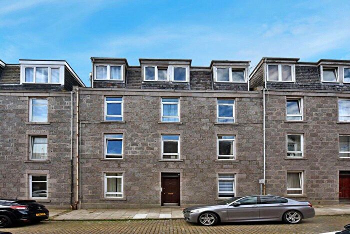 1 Bedroom Flat To Rent In Ashvale Place, Aberdeen, AB10