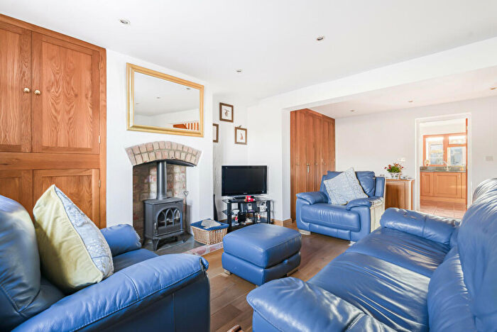 2 Bedroom Terraced House For Sale In Lawn Hill, Edgecott, HP18