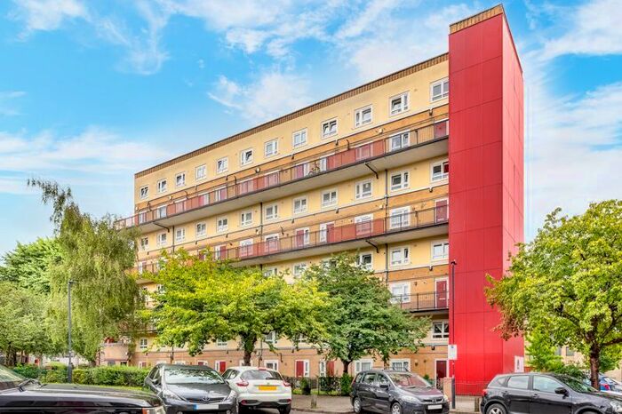 3 Bedroom Flat To Rent In Alpha Place, Kilburn, NW6