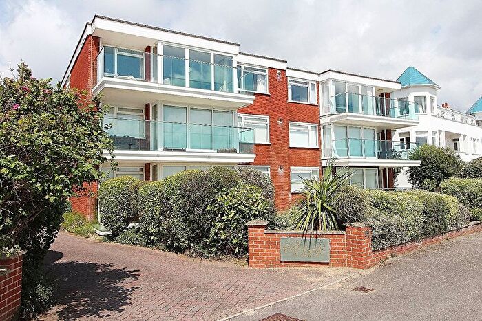 3 Bedroom Flat To Rent In Cliff Lodge, Cliff Drive, Poole, BH13