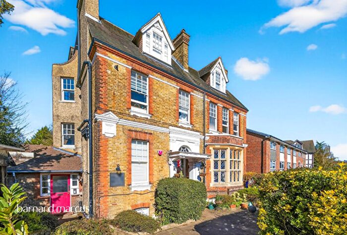 1 Bedroom Flat For Sale In Birdhurst Road, South Croydon, CR2