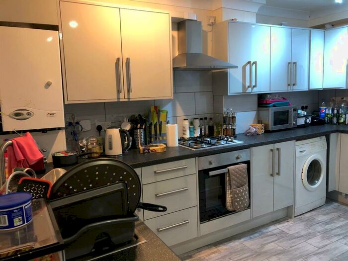 3 Bedroom Terraced House To Rent In Cadleigh Gardens, Harborne, Birmingham, B17