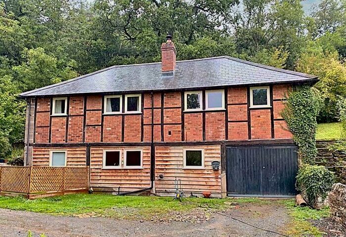 2 Bedroom Barn Conversion For Sale In Woolhope, HR1