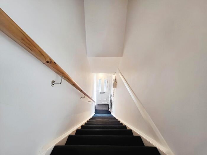 1 Bedroom Maisonette To Rent In The Pines, Horsham, RH12