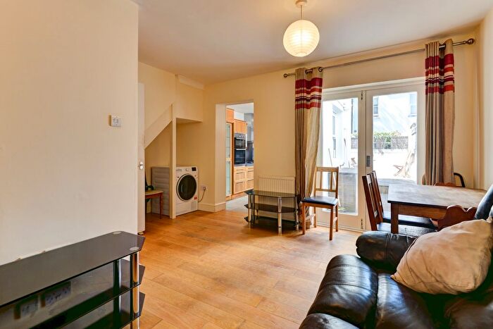 7 Bedroom Semi-Detached House To Rent In Southampton Street, Brighton, BN2