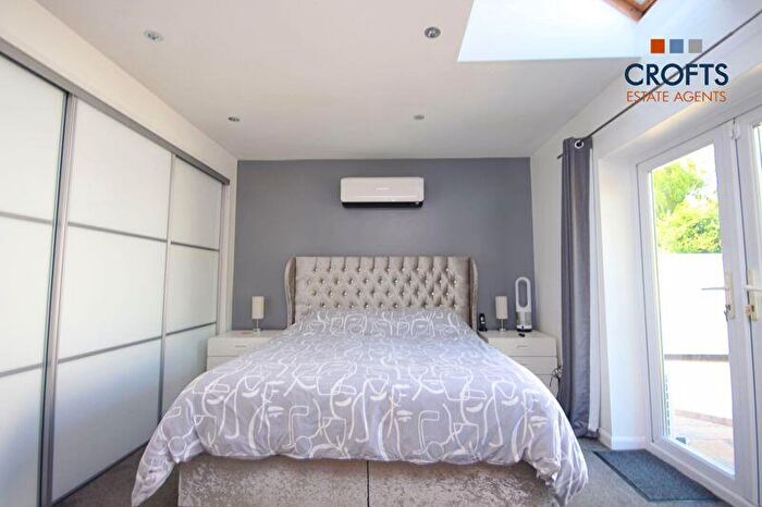4 Bedroom Detached Bungalow For Sale In Stallingborough Road, Healing, DN41