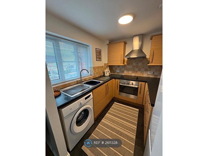 1 Bedroom Terraced House To Rent In Findon Close, Kingswood, Hull, HU7