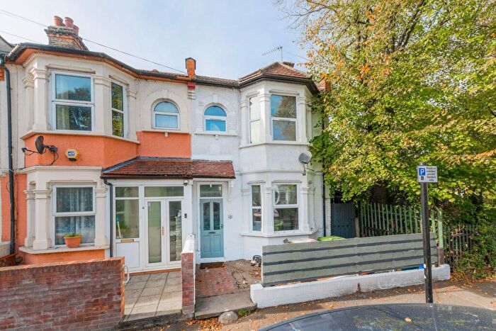 4 Bedroom End Of Terrace House To Rent In St Winefrides Avenue, Manor Park, London, E12