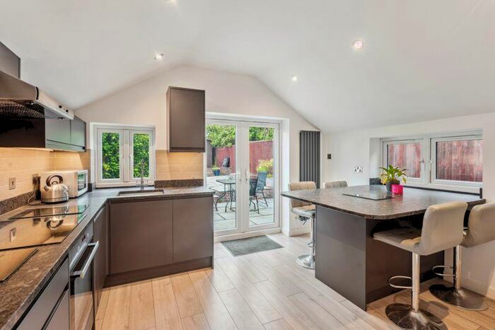 2 Bedroom Cottage For Sale In Three Households, Chalfont St. Giles, HP8