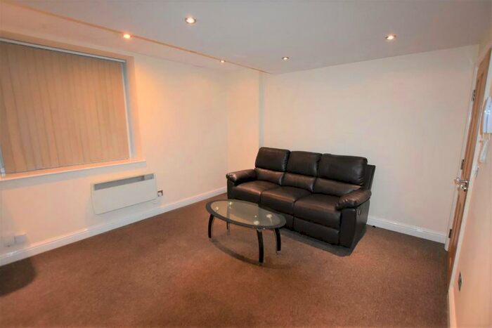 1 Bedroom Apartment To Rent In Narborough Road, Leicester, LE3