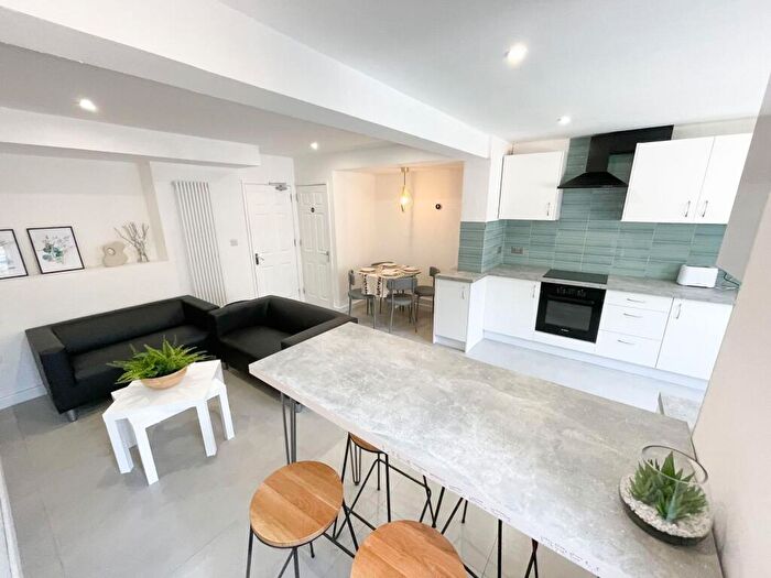 4 Bedroom Terraced House To Rent In Strathmore Avenue, Coventry, CV1