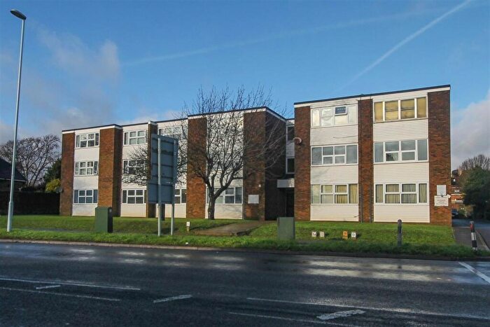 1 Bedroom Apartment To Rent In Carlton House, Littlehampton Road, Worthing, BN13