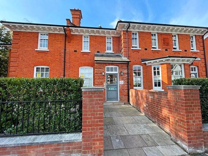 1 Bedroom Flat To Rent In Claremont Road, Westcliff-On-Sea, SS0