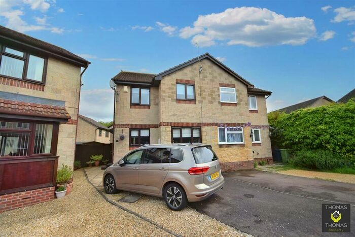3 Bedroom Semi-Detached House For Sale In Hampton Place, Churchdown, GL3