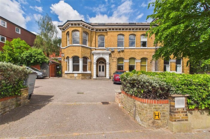 1 Bedroom Flat For Sale In Thurlow Park Road, London, SE21