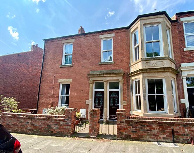 2 Bedroom Flat To Rent In Park Terrace, North Shields, NE30