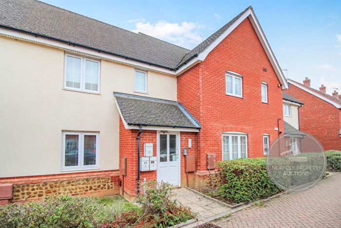 2 Bedroom Flat For Sale In Tyrrell Crescent, South Wootton, King's Lynn, Norfolk, PE30