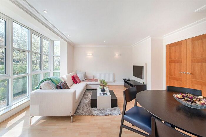 1 Bedroom Flat To Rent In Oriel Drive, London, SW13
