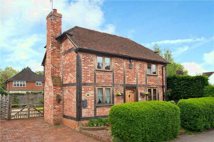 3 Bedroom Detached House To Rent In Holyport Street, Holyport, Berkshire, SL6