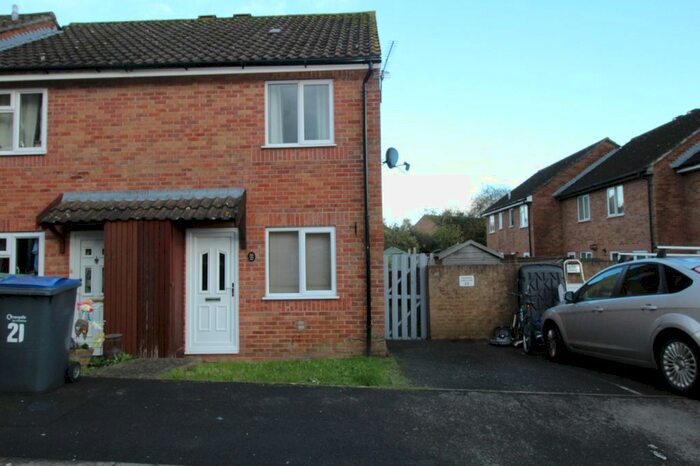 2 Bedroom End Of Terrace House To Rent In Centurion Close, Pewsham, Chippenham, SN15