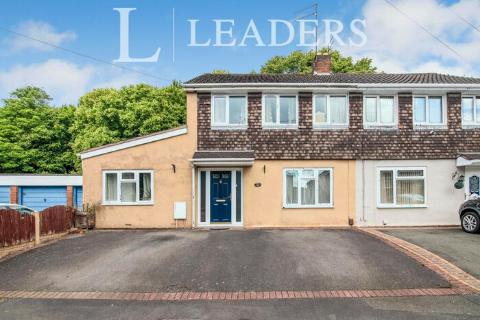 3 Bedroom Semi-Detached House To Rent In Langstone Road, DY1