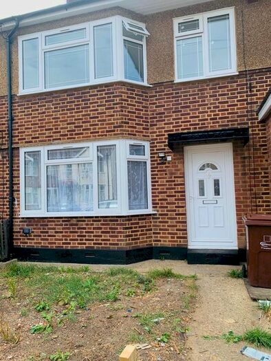 4 Bedroom Terraced House To Rent In Emerald Gardens, Dagenham, RM8