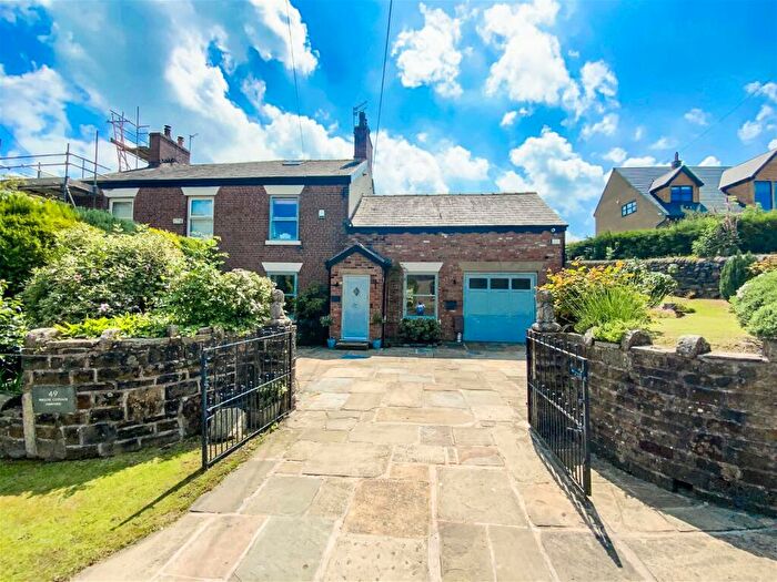 3 Bedroom Semi-Detached House For Sale In Marple Road, Chisworth, SK13