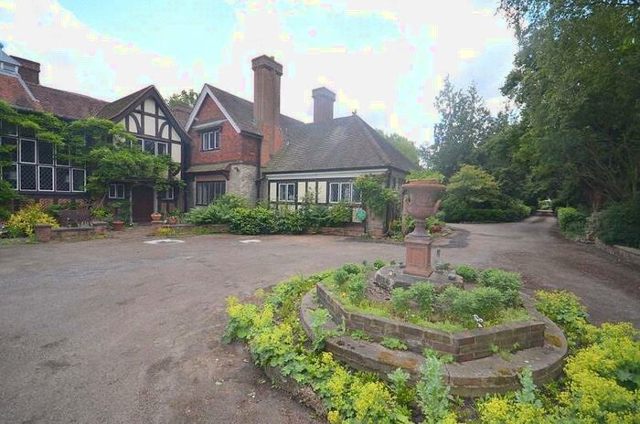 2 Bedroom House To Rent In Sylvan Avenue, Hornchurch, RM11