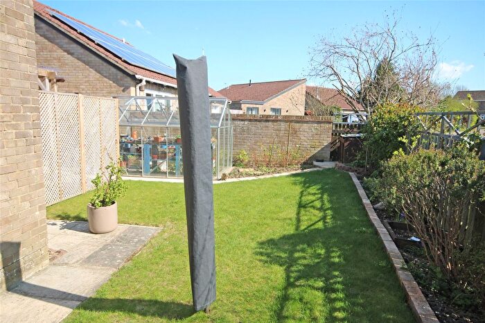 3 Bedroom Bungalow For Sale In Hatfield Court, New Milton, Hampshire, BH25