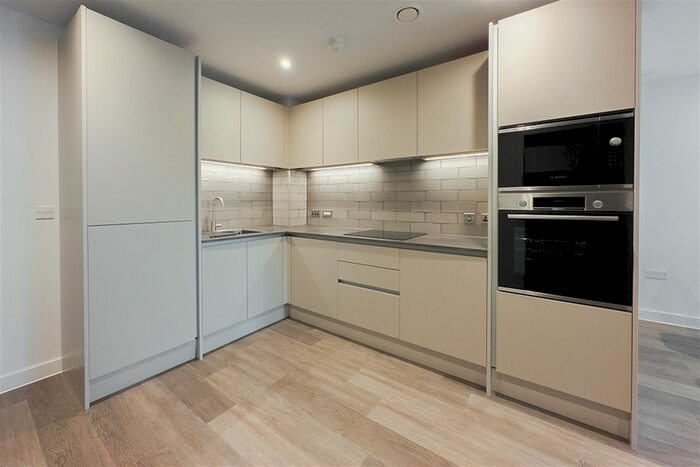 2 Bedroom Flat For Sale In High Definition, M50
