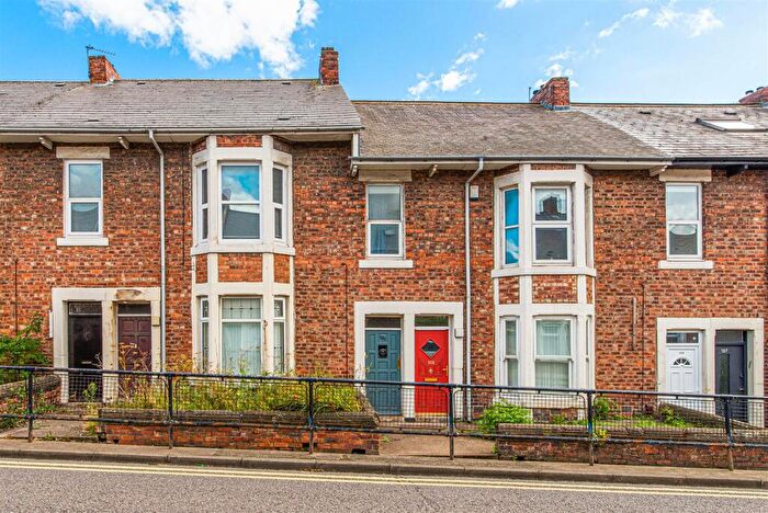 3 Bedroom Flat For Sale In Warwick Street, Heaton, Newcastle Upon Tyne, NE6