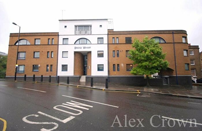 4 Bedroom Terraced House To Rent In Bridge Wharf, Caledonian Road, Kings Cross, N1