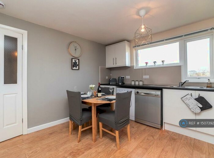 2 Bedroom Flat To Rent In Sunderland Road, Gateshead, NE8
