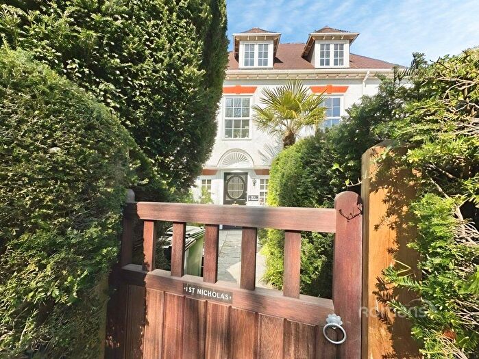 2 Bedroom Flat To Rent In St. Nicholas, Mead Road, Winchester, SO23
