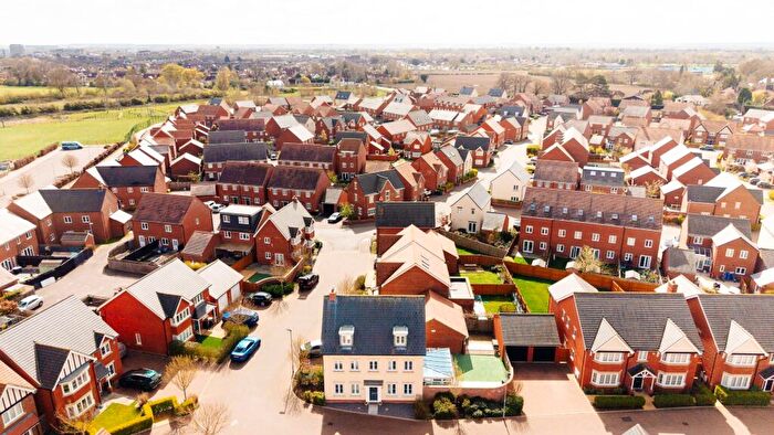 5 Bedroom Detached House For Sale In Cameron Crescent, Bedford, MK40