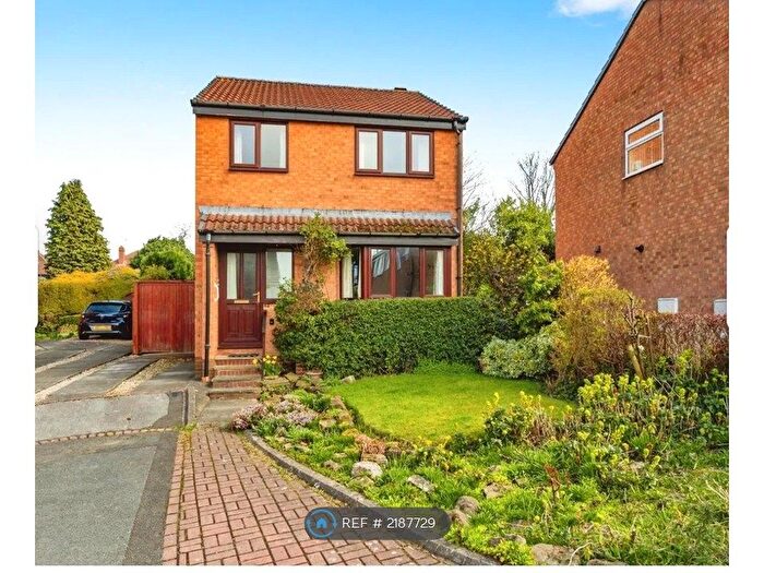 3 Bedroom Detached House To Rent In Crestwood Court, Sheffield, S5