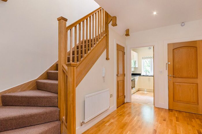 2 Bedroom Flat For Sale In Foss View, Hungate, York, YO1