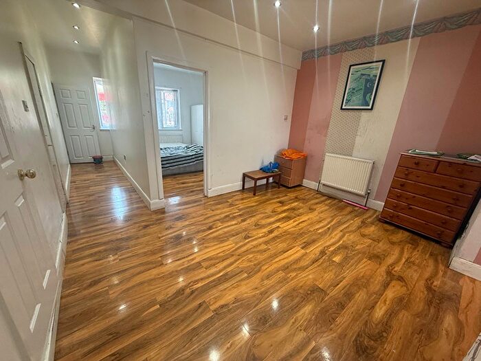 4 Bedroom Terraced House To Rent In Ruislip Road, Northolt, UB5