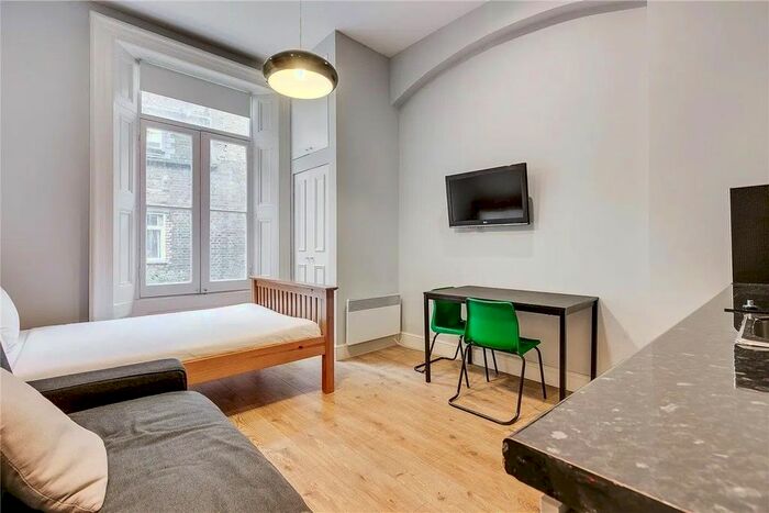 Studio To Rent In Collingham Place, London, SW5