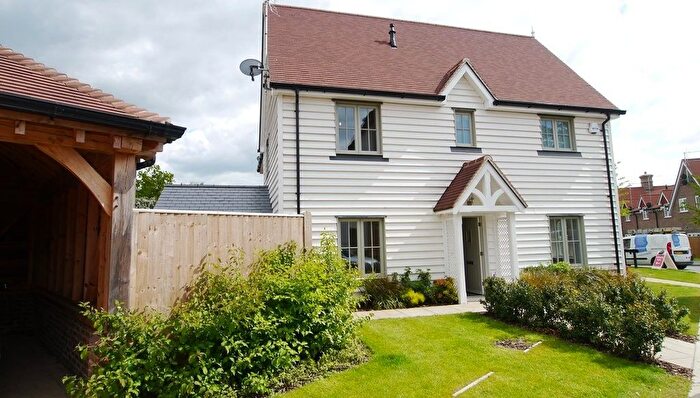 3 Bedroom Semi-Detached House To Rent In Sycamore Rise, Barns Green, Horsham, RH13